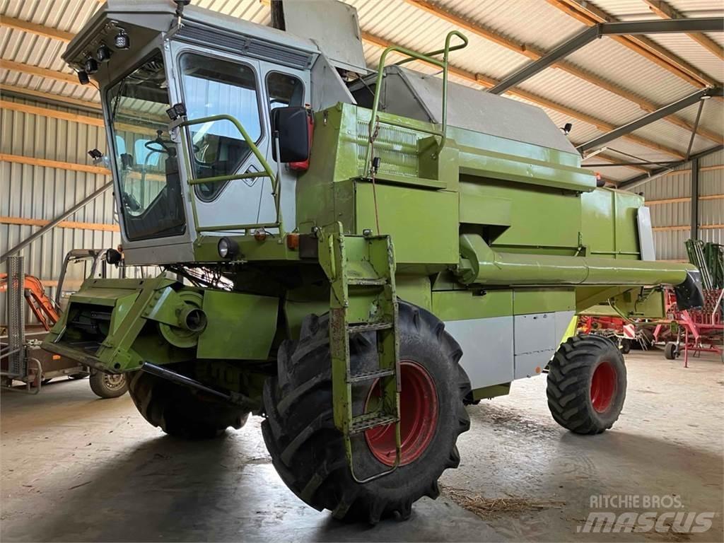 CLAAS Dominator 96 Kombinované zberacie stroje