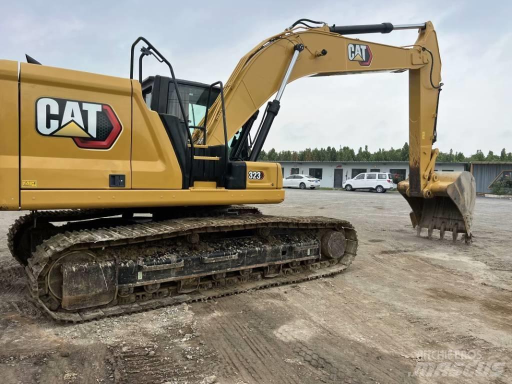 CAT 323 GC Pásové rýpadlá