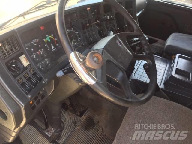 Scania 143-450 Kabíny a interiér