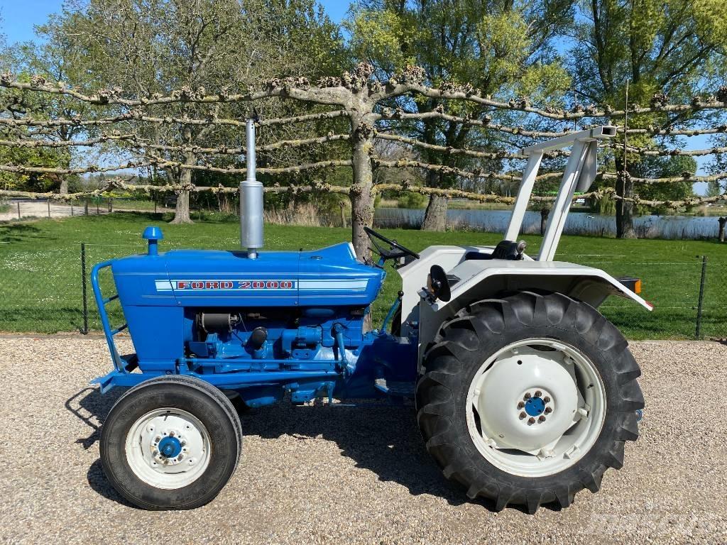 Ford 2000 Tractor Traktory