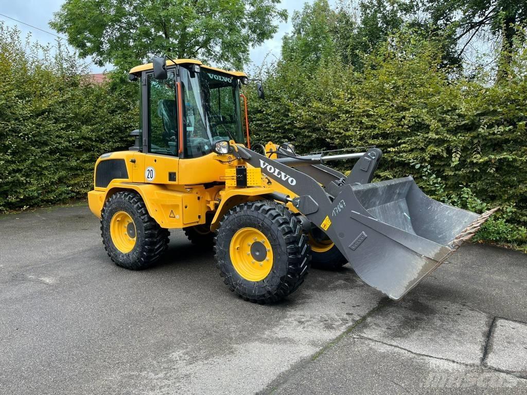 Volvo L 30 H Kolesové nakladače