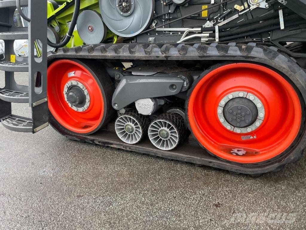 CLAAS Lexion 6900 TT Kombinované zberacie stroje