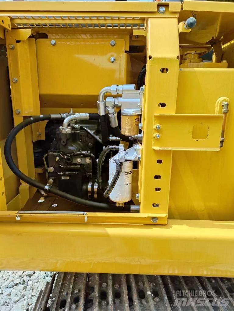 Komatsu PC 110 Midi rýpadlá 7 t - 12 t