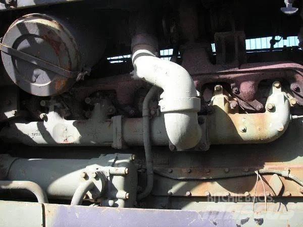 CAT D8K Pásové dozéry