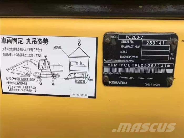 Komatsu PC 200-7 Pásové rýpadlá