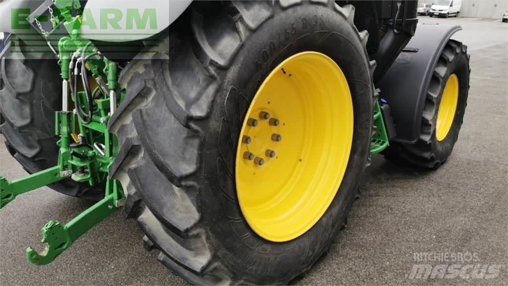 John Deere 6120M Traktory