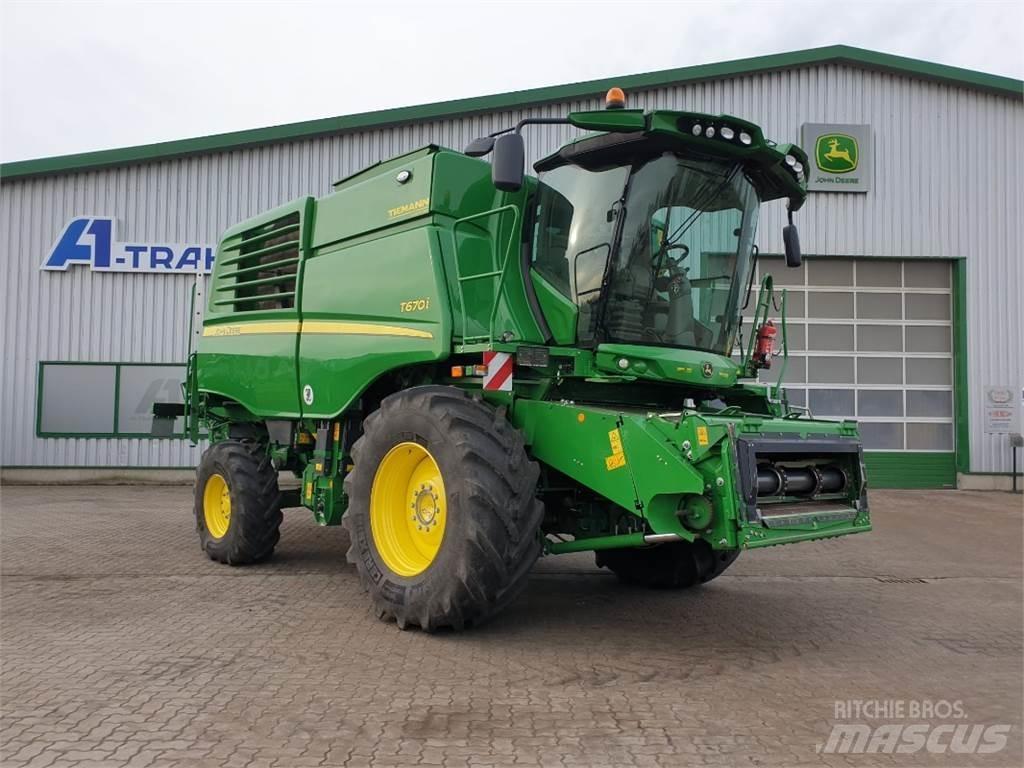John Deere T670 Kombinované zberacie stroje
