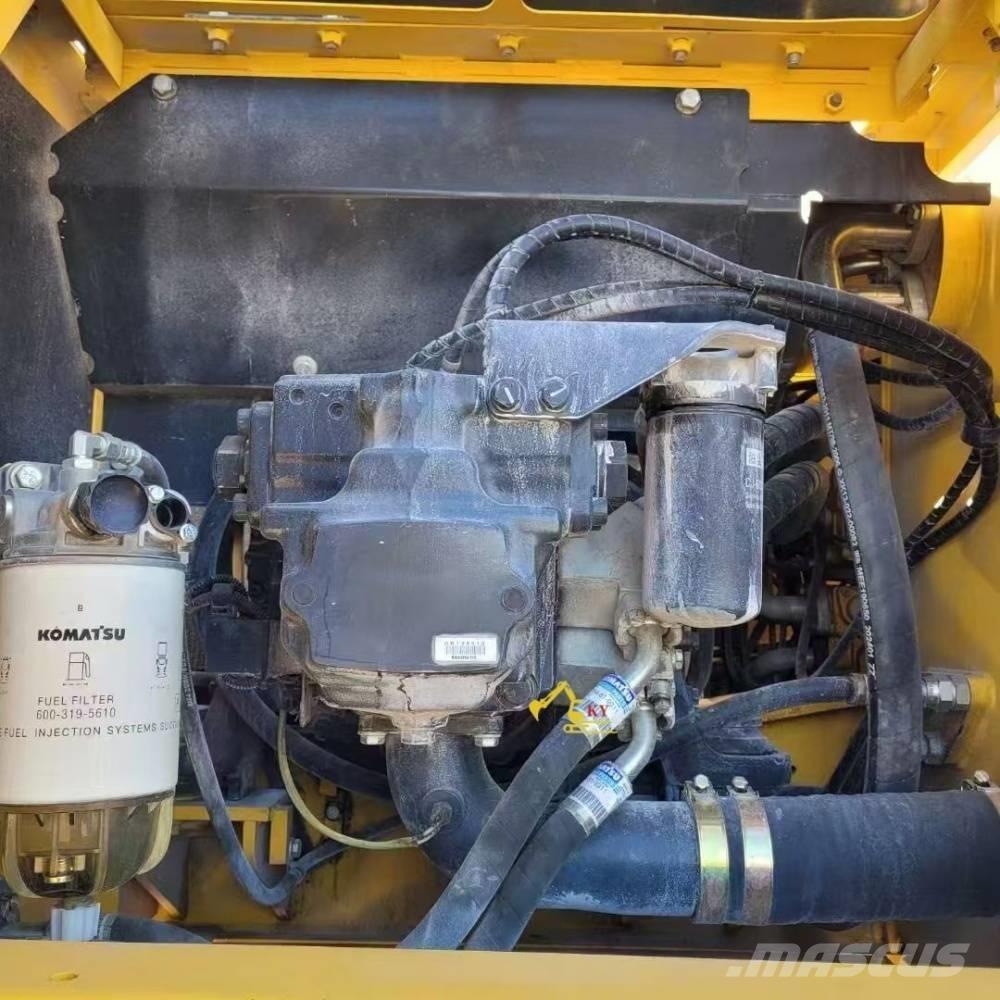 Komatsu PC 210-8 Pásové rýpadlá