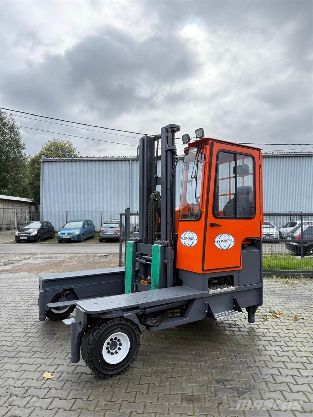 Combilift C5000 XL 4 cestné vysokozdvižné vozíky