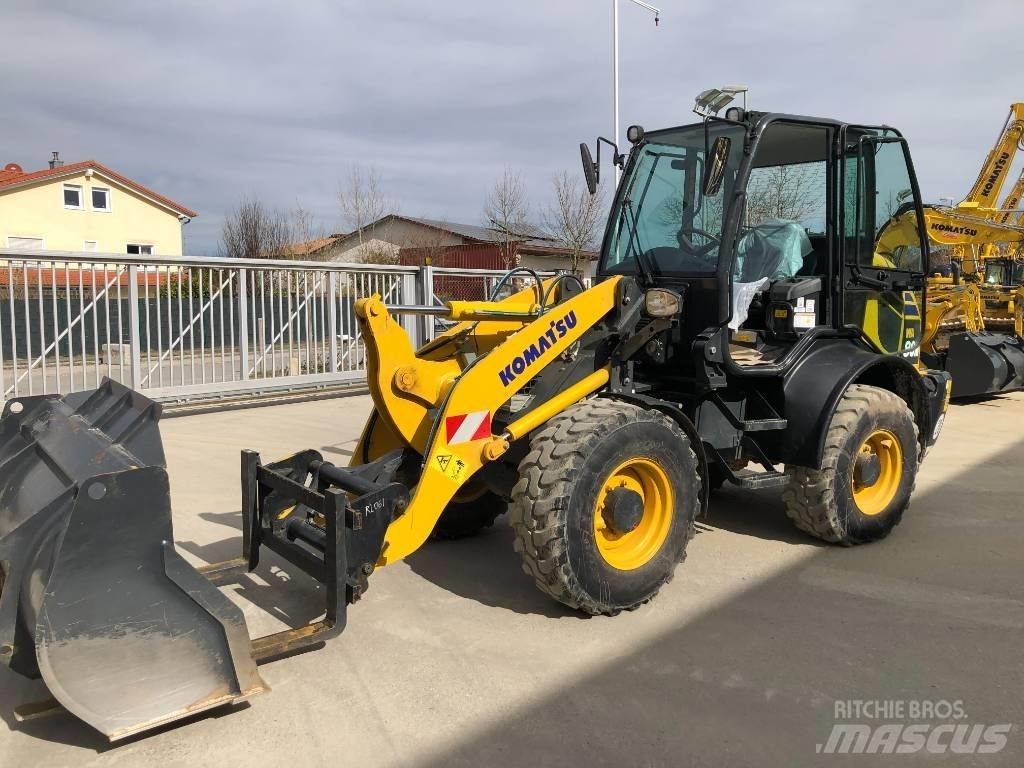 Komatsu WA80M-8 Mininakladače