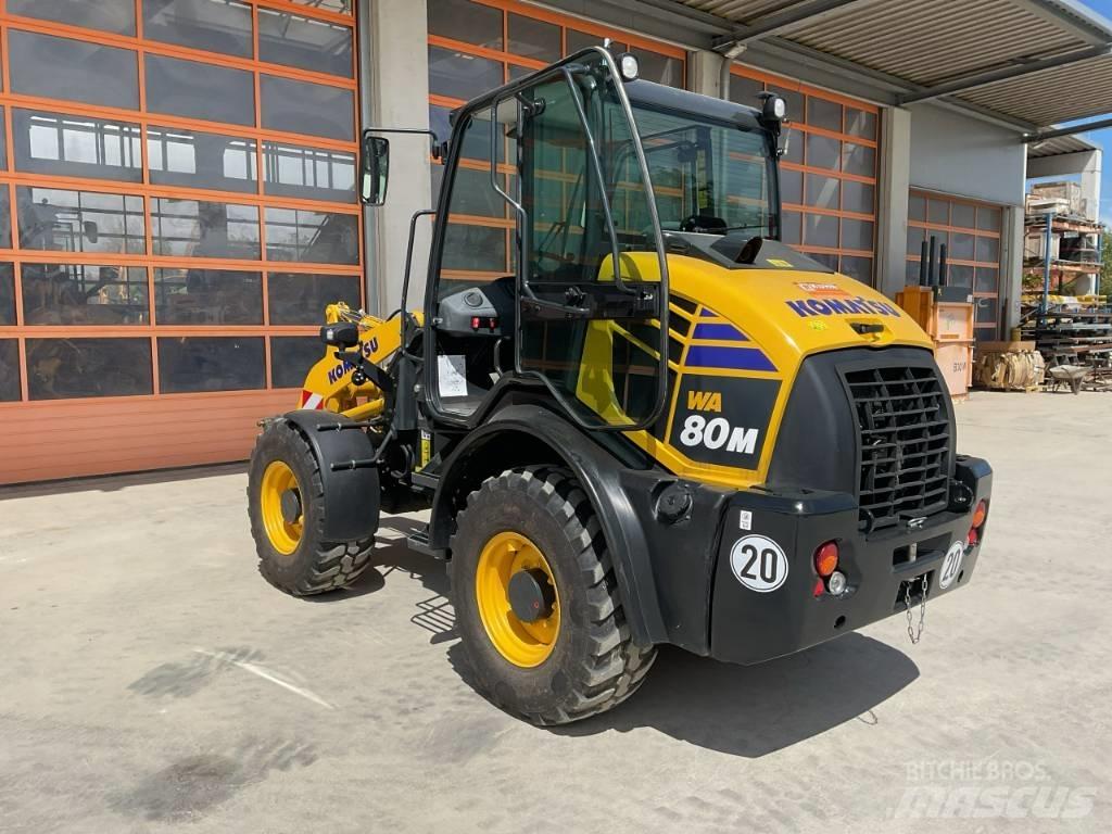 Komatsu WA80M-8 Kolesové nakladače