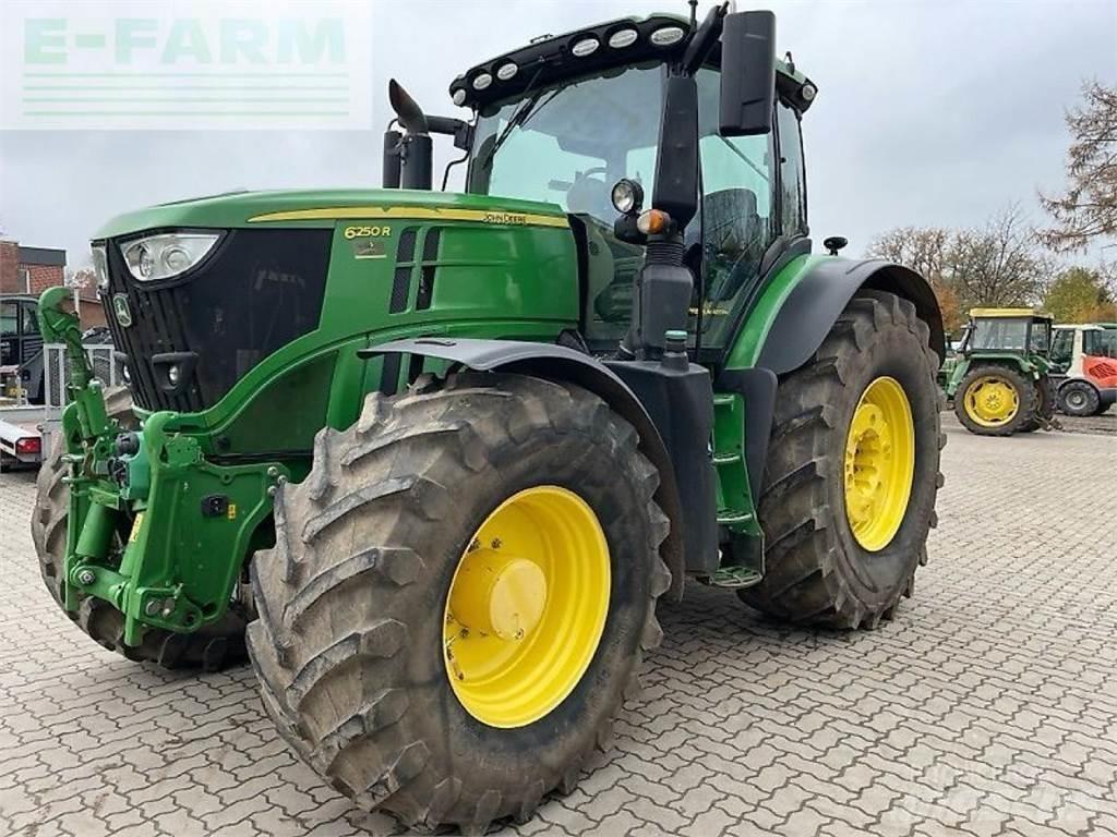 John Deere 6250r Traktory
