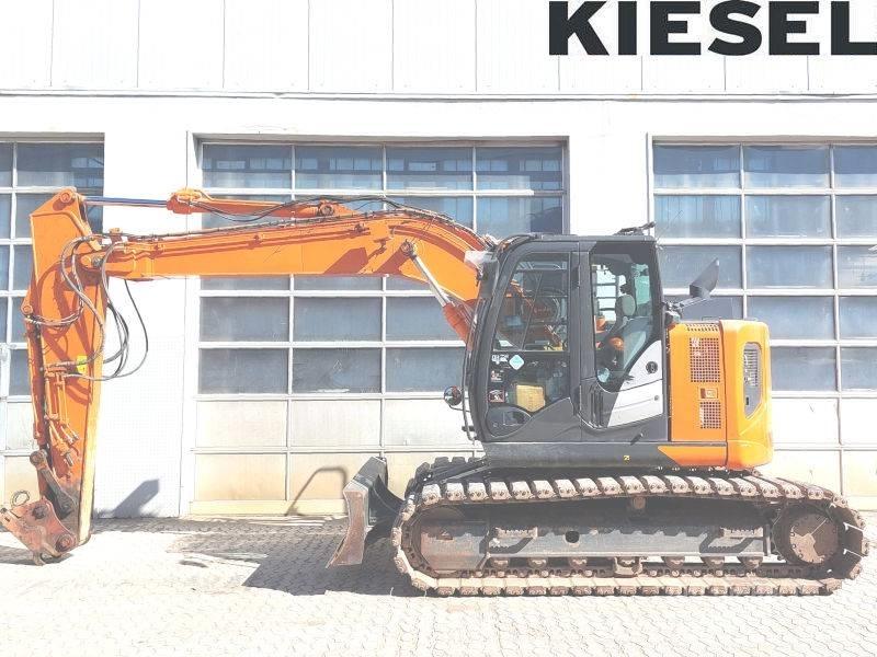 Hitachi ZX 135 US-6 Pásové rýpadlá