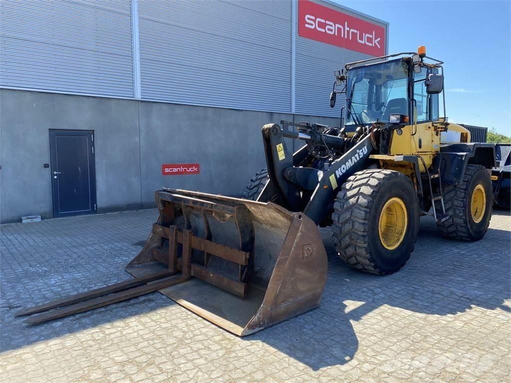 Komatsu WA250PZ-5 Kolesové nakladače