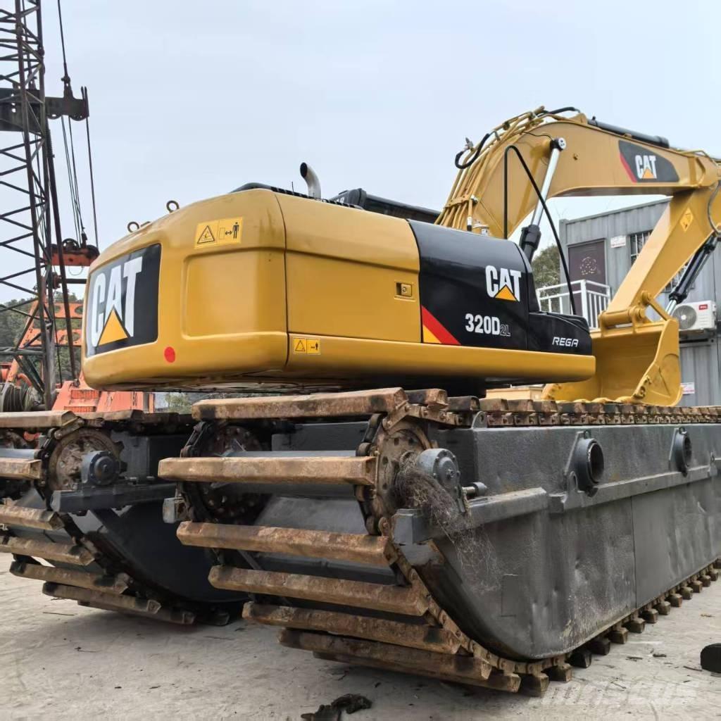 CAT 320 D Obojživelná rýpadlá