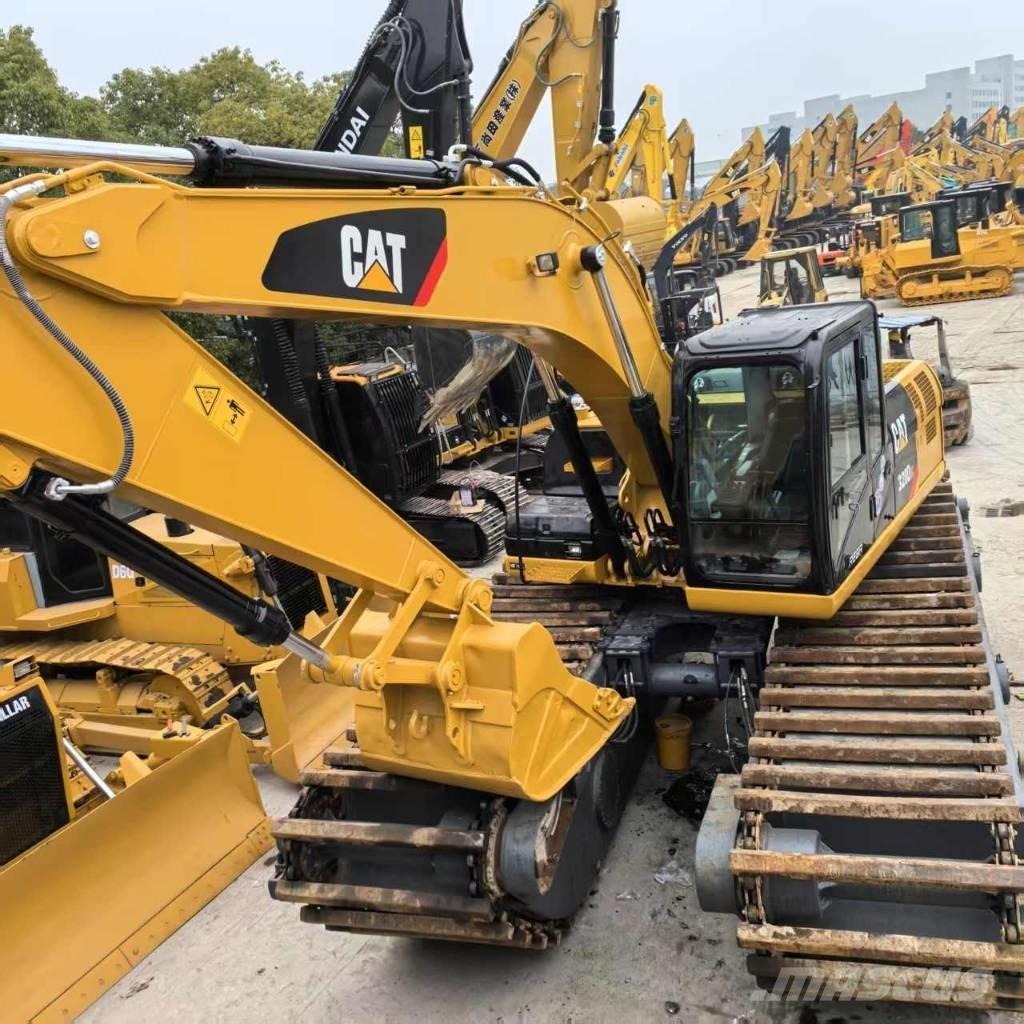 CAT 320 D Obojživelná rýpadlá