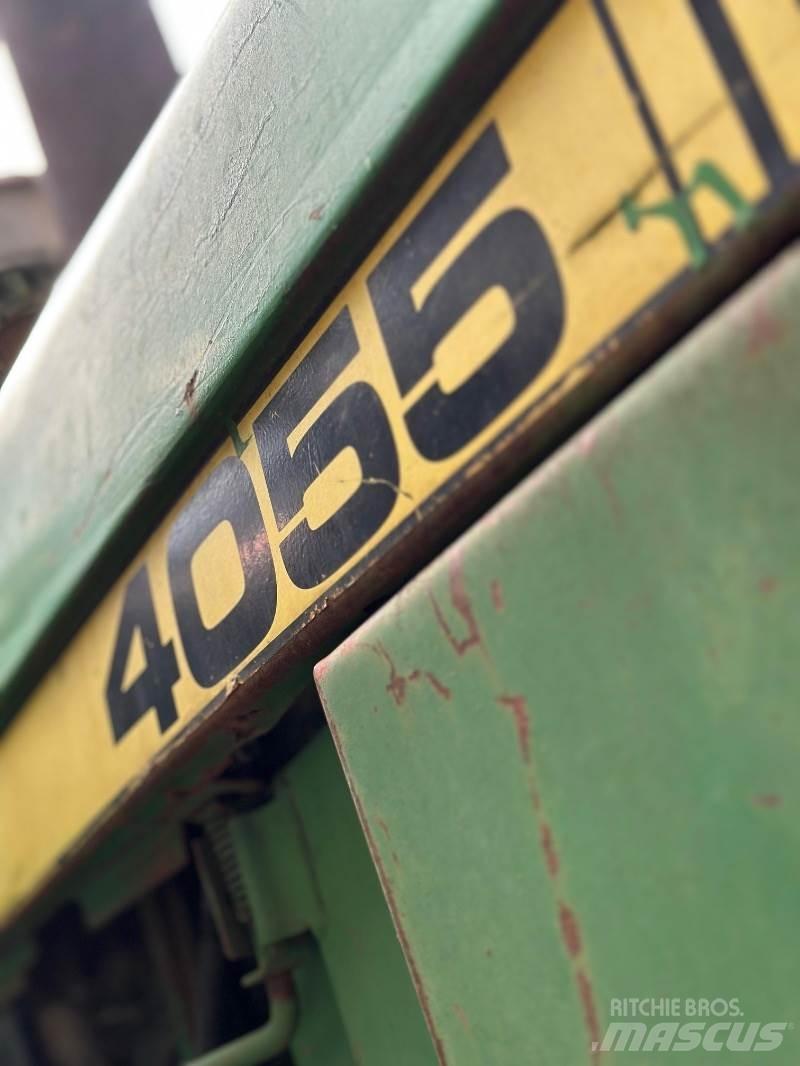 John Deere 4055 Traktory