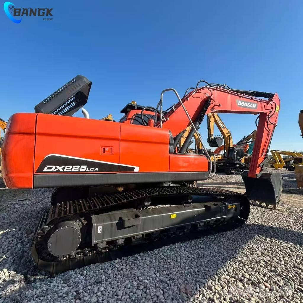 Doosan DX 225 LCA Pásové rýpadlá