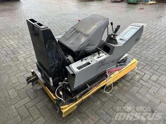 Liebherr Litronic Kabíny a interiér