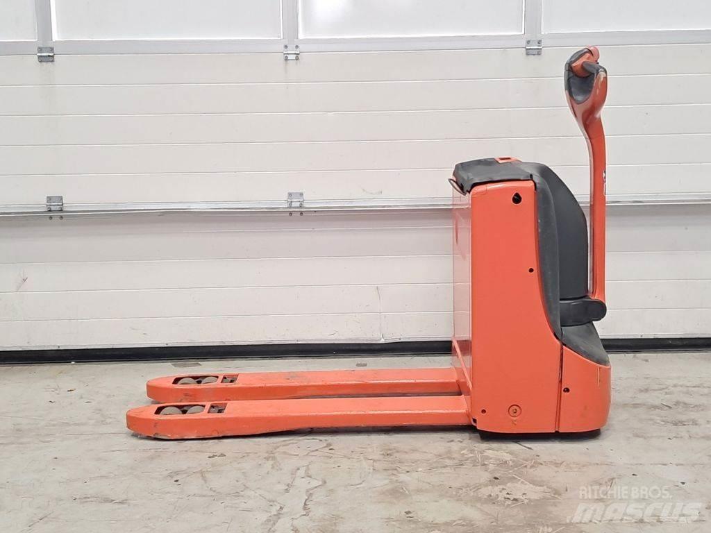 Linde T16 Nízkozdvižný vozík