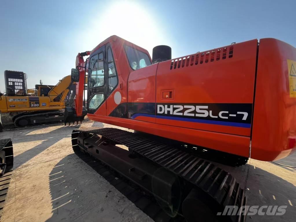 Doosan DH 225 LC-7 Pásové rýpadlá