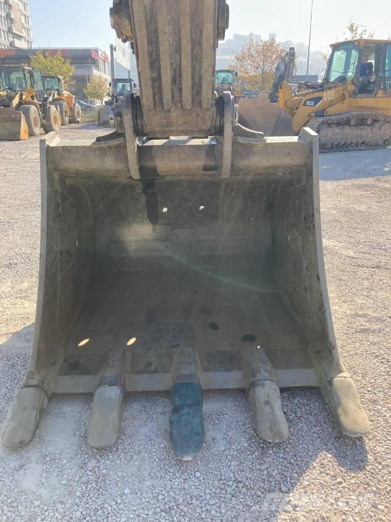 Volvo EC 380 EL Pásové rýpadlá