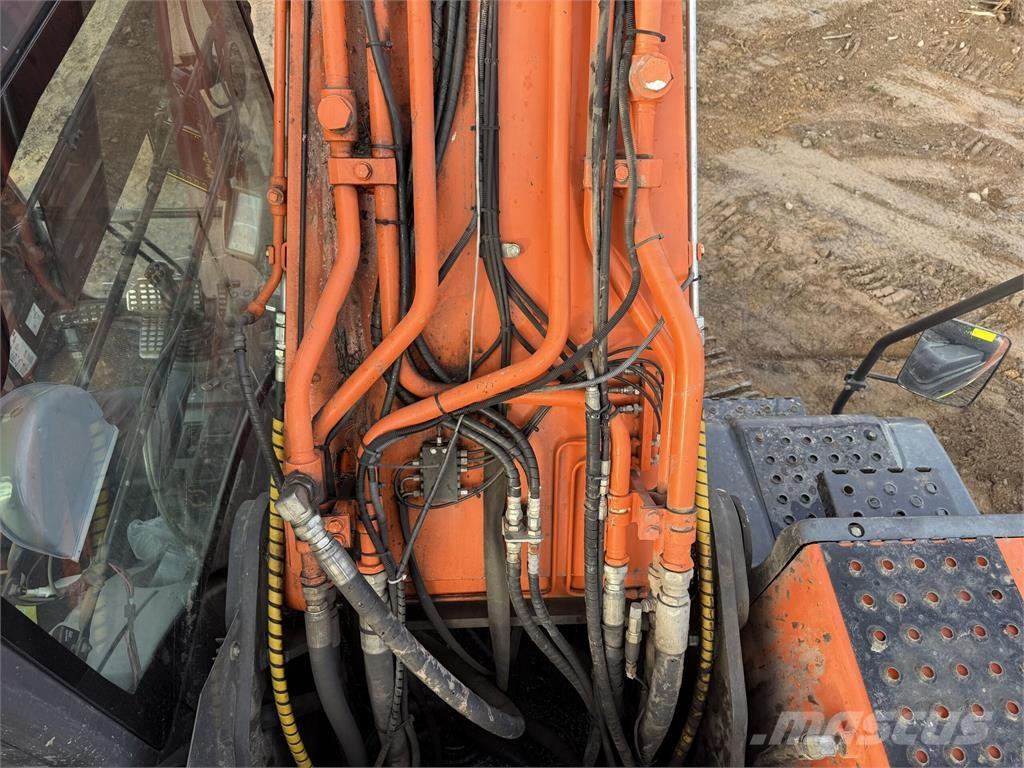 Hitachi ZX350LC Pásové rýpadlá