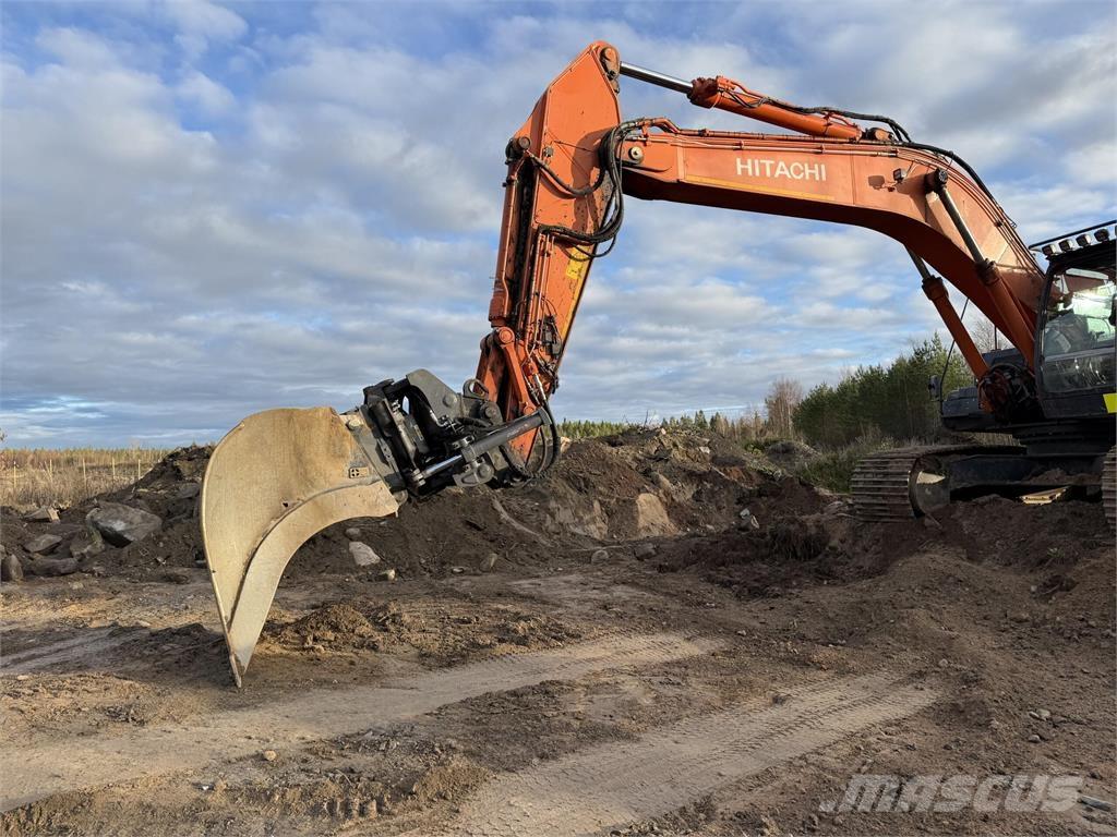 Hitachi ZX350LC Pásové rýpadlá
