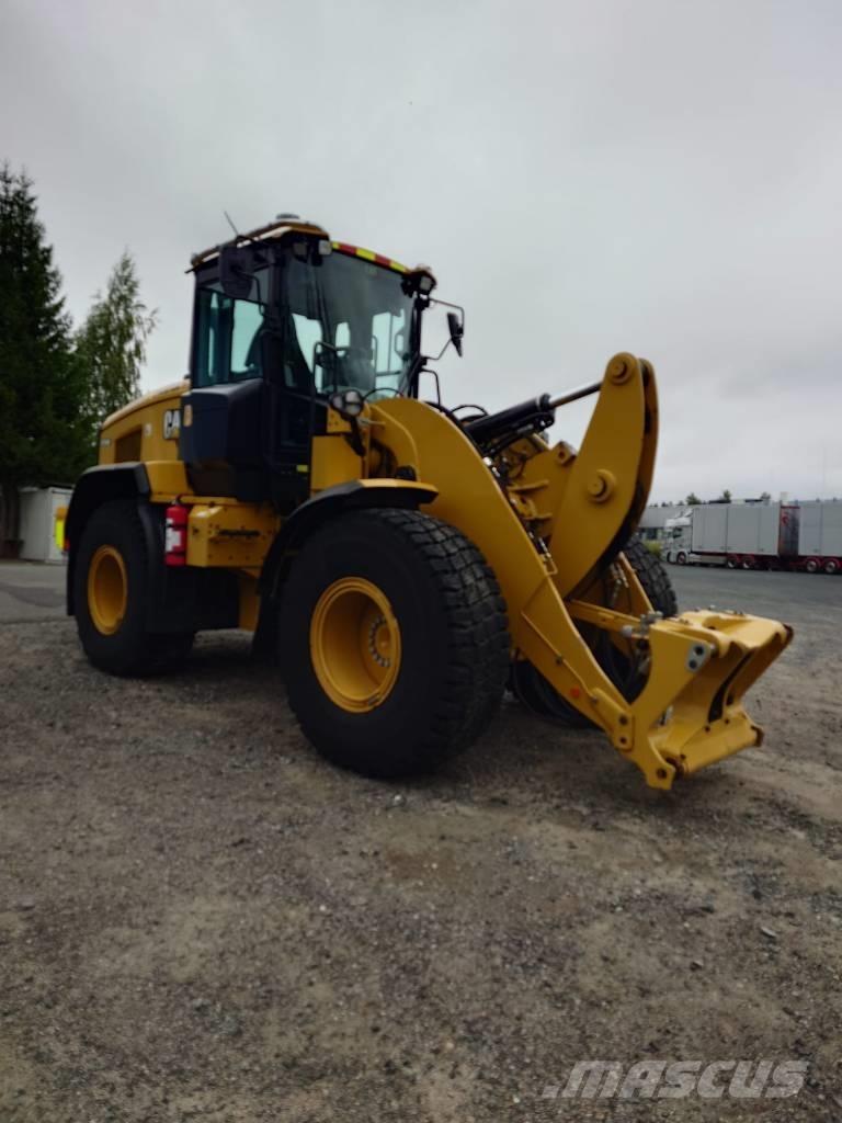 CAT 926M Kolesové nakladače