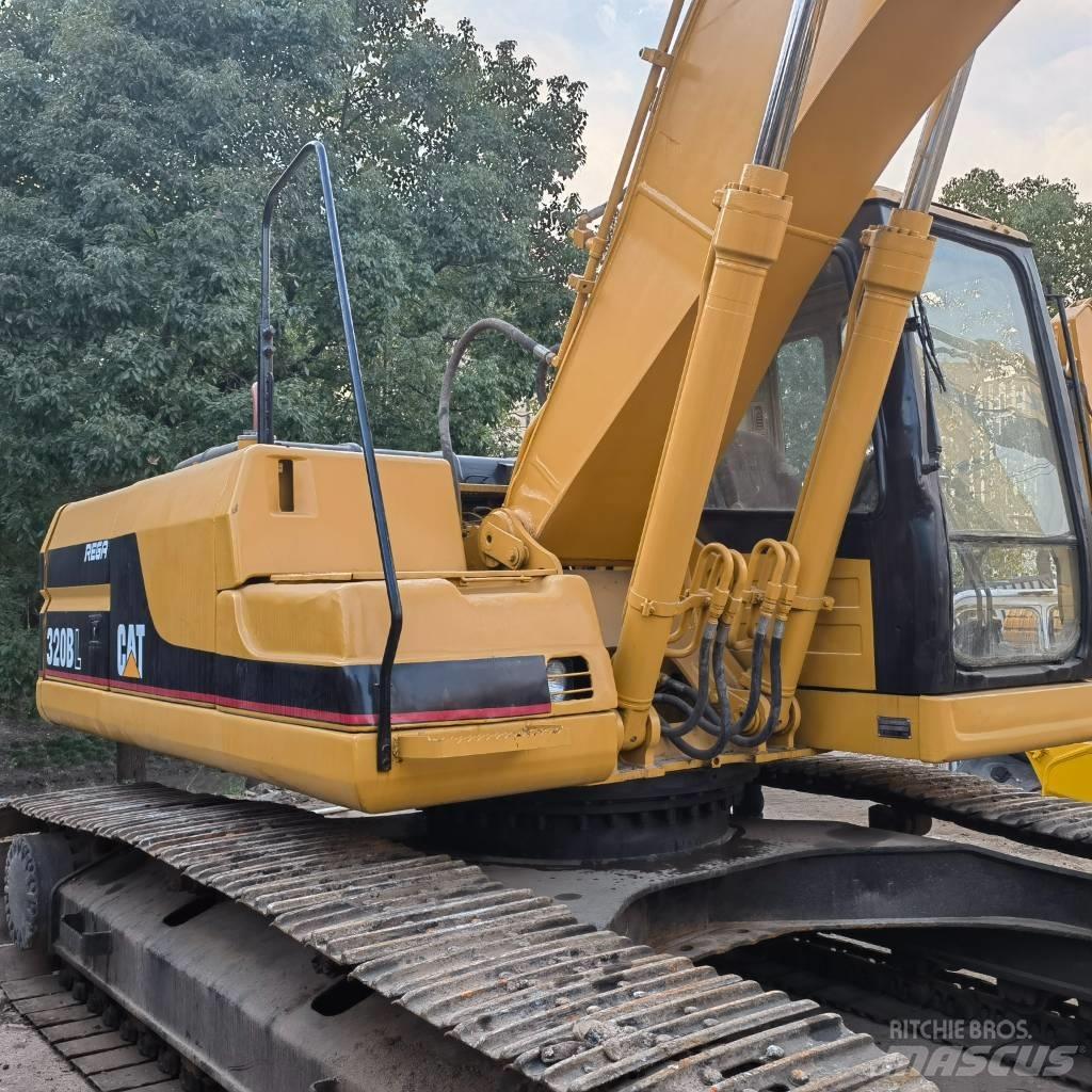 CAT 320 B LC Pásové rýpadlá