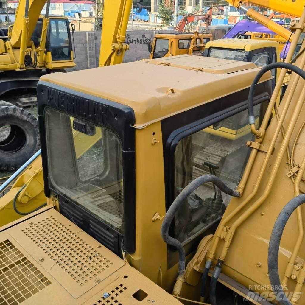 CAT 320 B LC Pásové rýpadlá