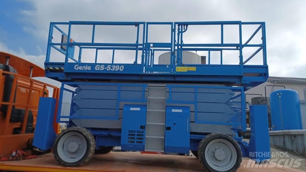 Genie GS 5390 Nožnicové zdvíhacie plošiny