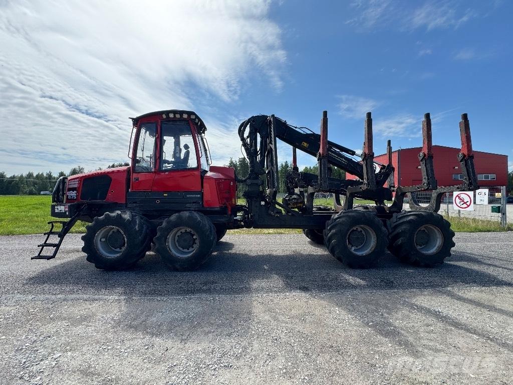 Komatsu 875 Lesné traktory