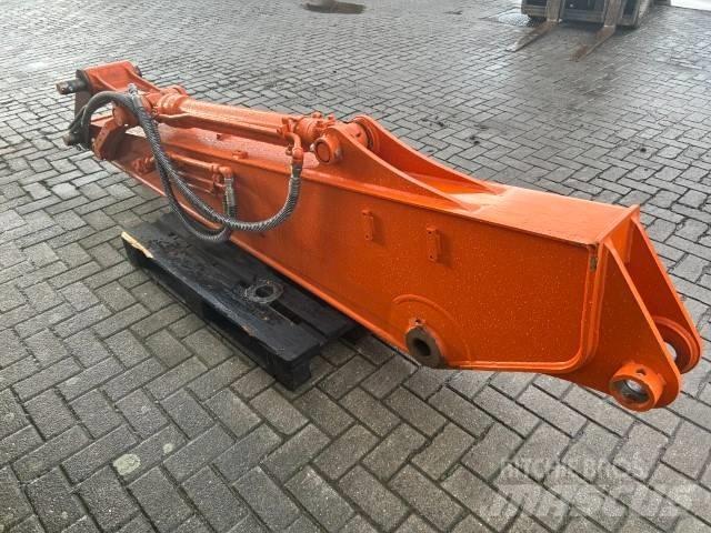 Hitachi ZX 135 Pásové rýpadlá