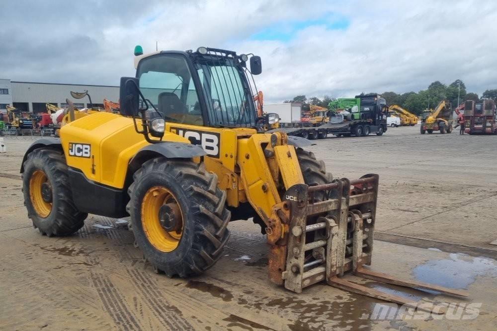 JCB 531-70 Teleskopické manipulátory