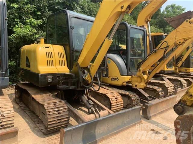 Hyundai R80-7 Pásové rýpadlá