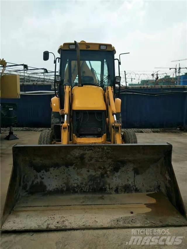 Hyundai R80-7 Pásové rýpadlá