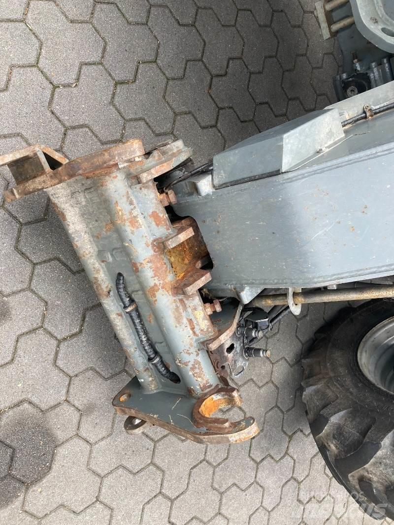 Kramer KT 447 Teleskopické manipulátory