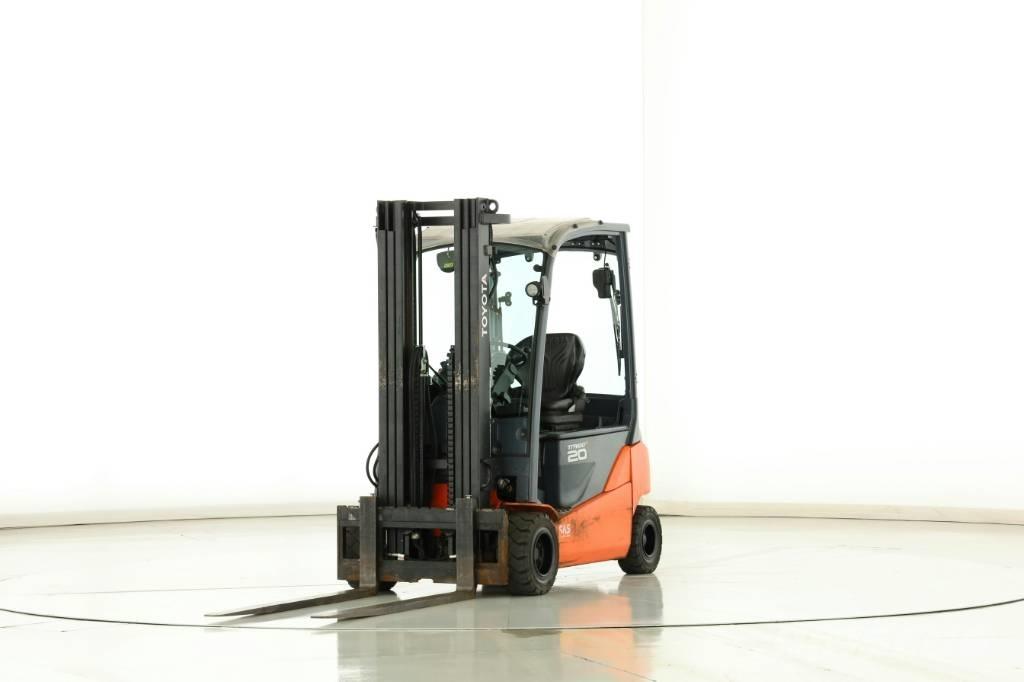 Toyota 8-FBM-20-T Akumulátorové vozíky