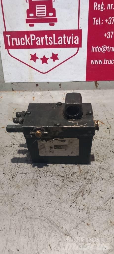 Scania R 440.    1422540 Hydraulika
