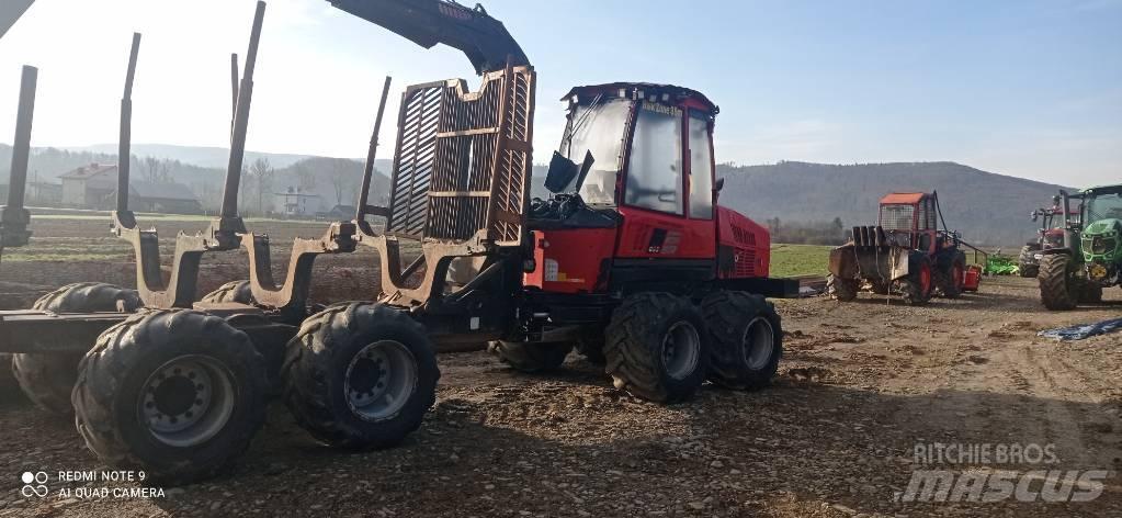 Komatsu 835 Lesné traktory