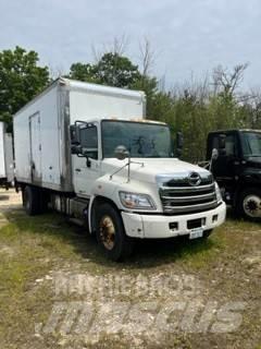 Hino 338 Skriňová nadstavba