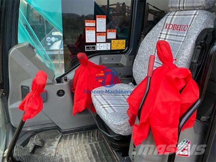 Kobelco SK 210 LC-8 Pásové rýpadlá