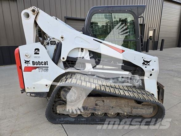Bobcat T740 Šmykom riadené nakladače