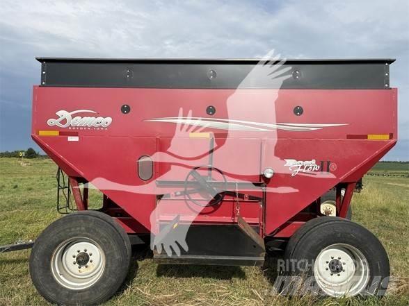 Demco 450 Obilné návesy