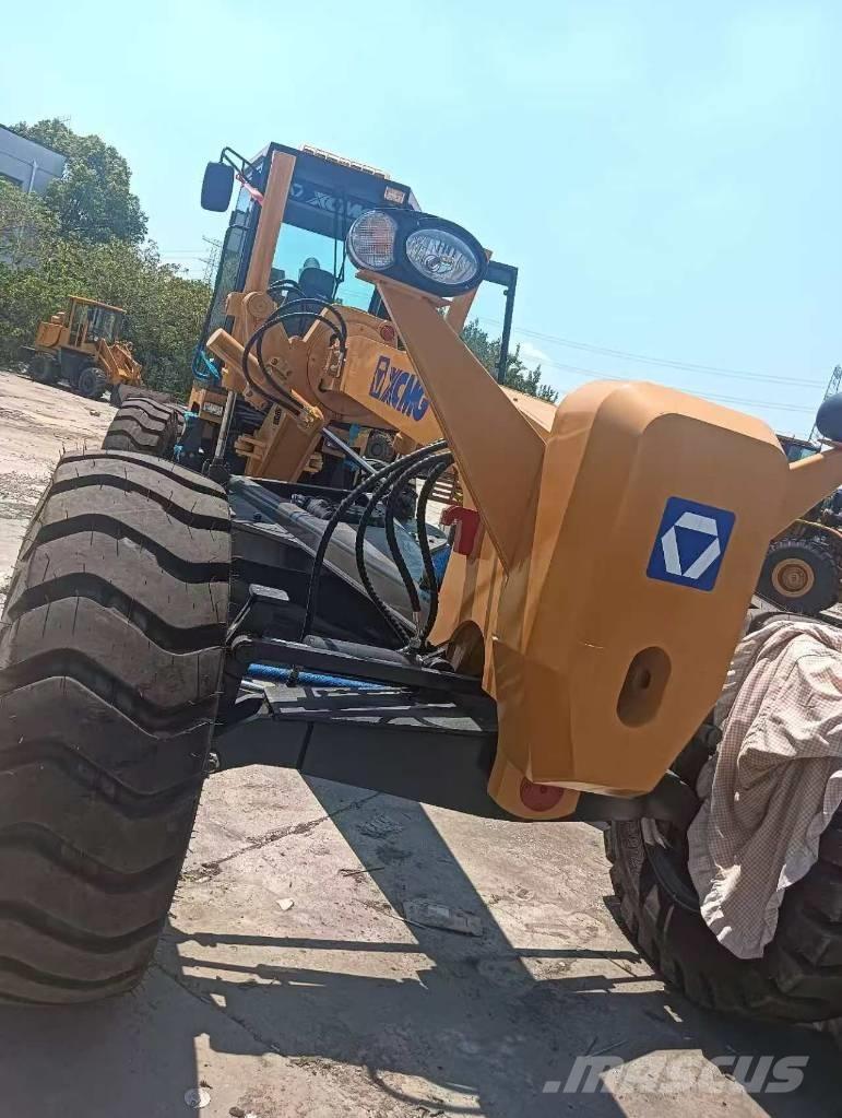 XCMG GR1803 Grejdery