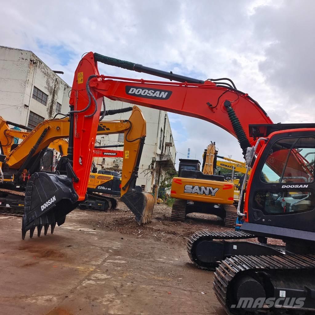 Doosan DX 300 LC-9C Pásové rýpadlá