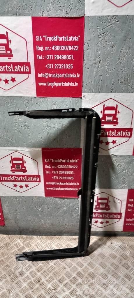 Scania R 440    1425739 Kabíny a interiér