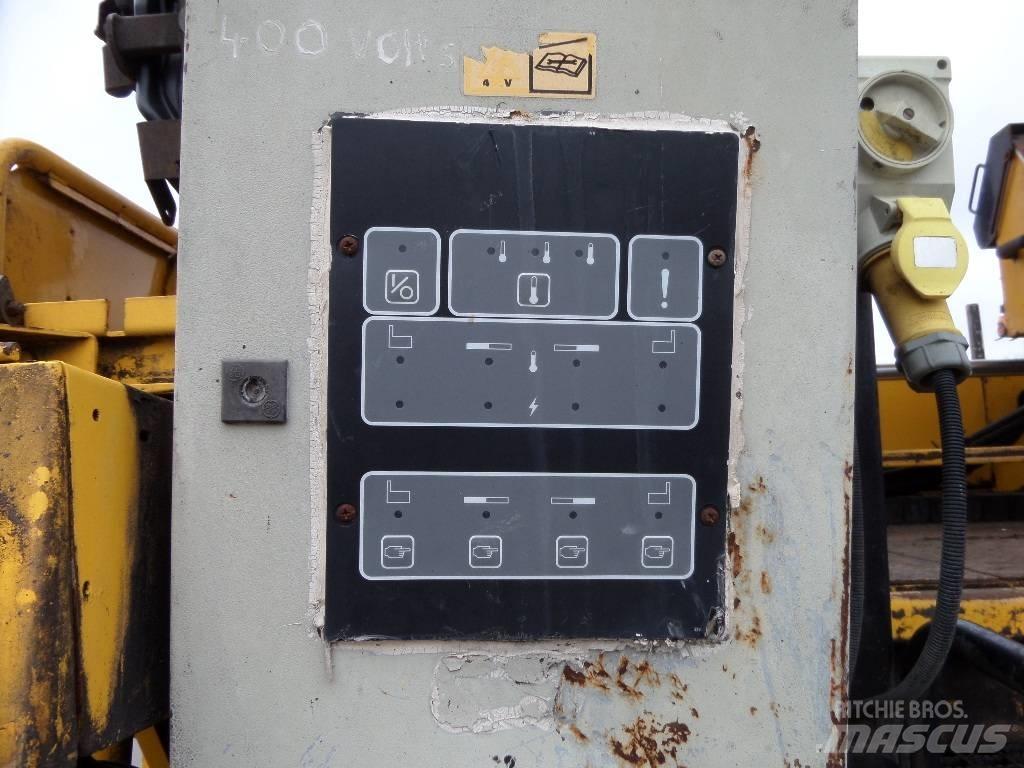 CAT AP 600 Finišéry