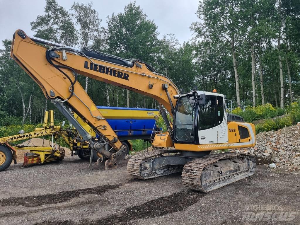 Liebherr R 922 Pásové rýpadlá